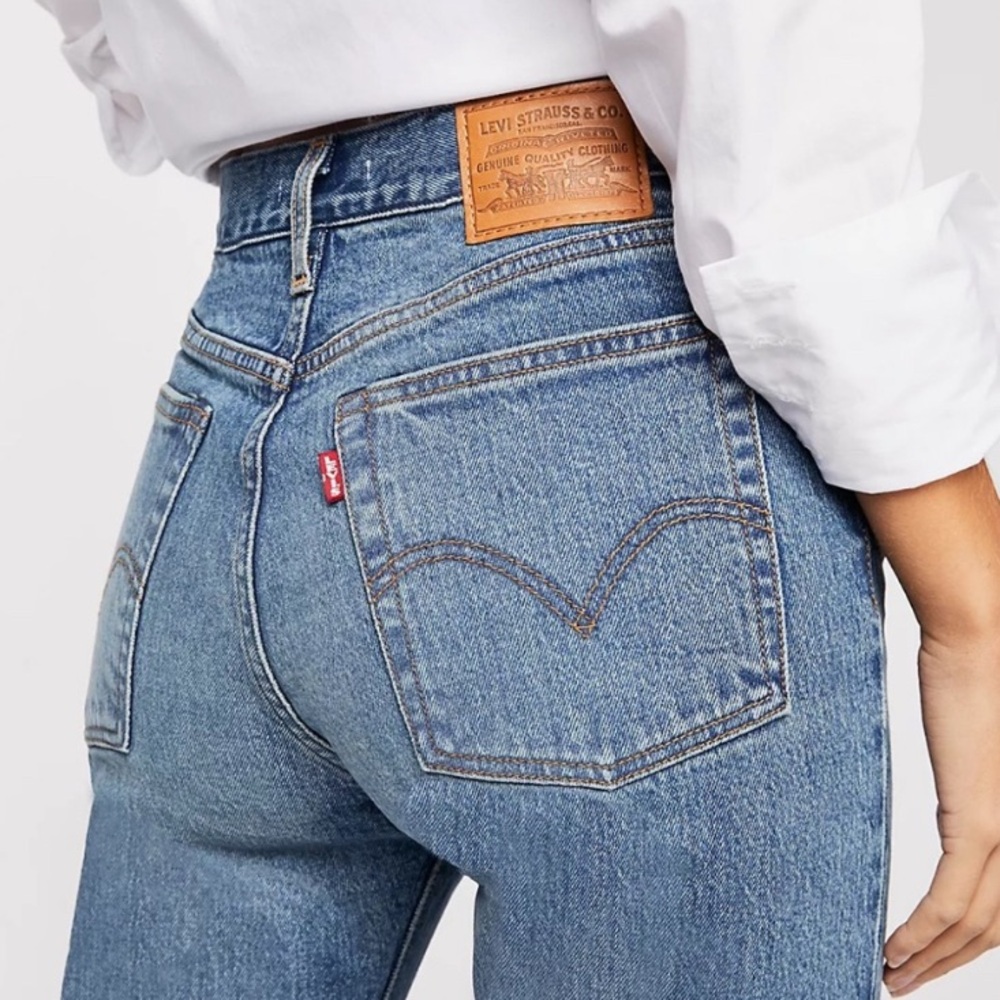 LEVI’S Wedgie Straight Jeans
